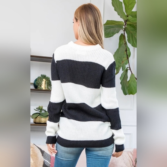 Sweater - Picture 3 of 3